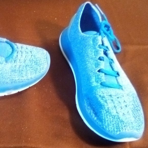 UA Shoes - Picture 2 of 6